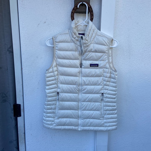 Patagonia Jackets & Blazers - Women's Patagonia Down Sweater Puffer Vest (Small)
